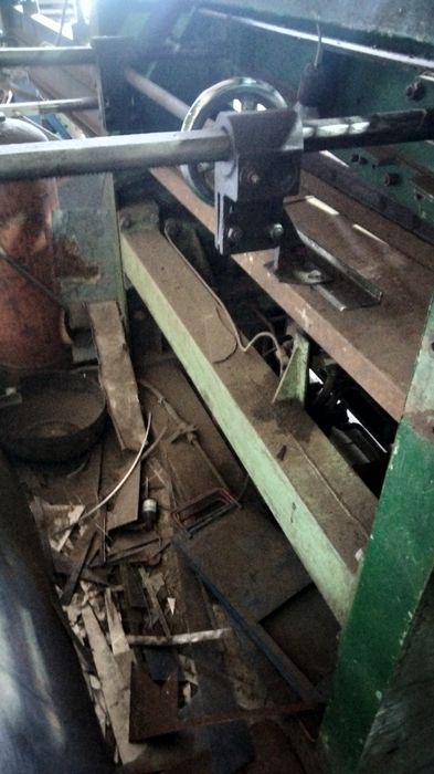 Гильотина пневматическая