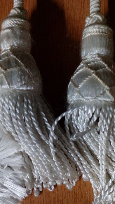 Bengalas em madeira / Tecido para cortinados