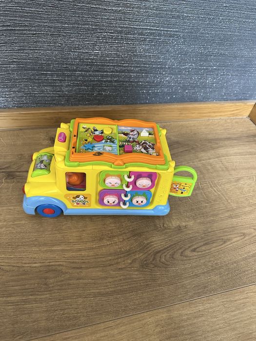 Autobus interaktywny szkolny edukacyjny na baterie