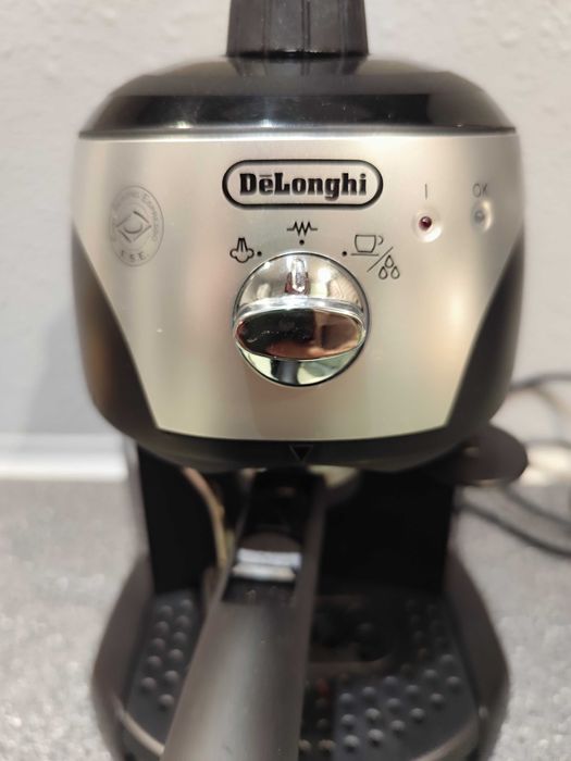 Sprzedam ekspres kolbowy DeLonghi
