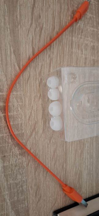 Auriculares JBL endurance race 2