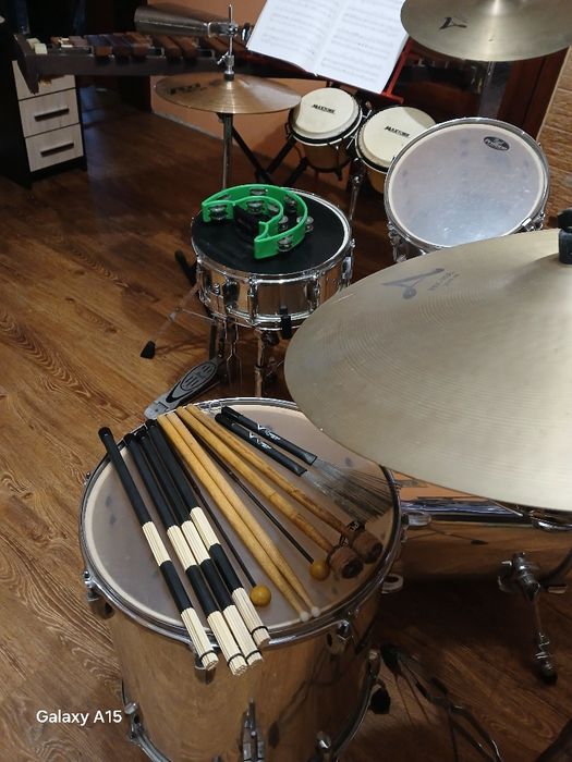 Уроки гри на ударних DRUM SCHOOL