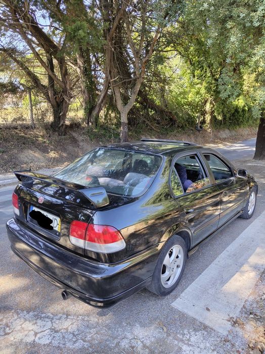 Honda Civic — fotografia 4