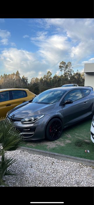 MEGANE III RS  2.0 TURBO  / backets RECARO