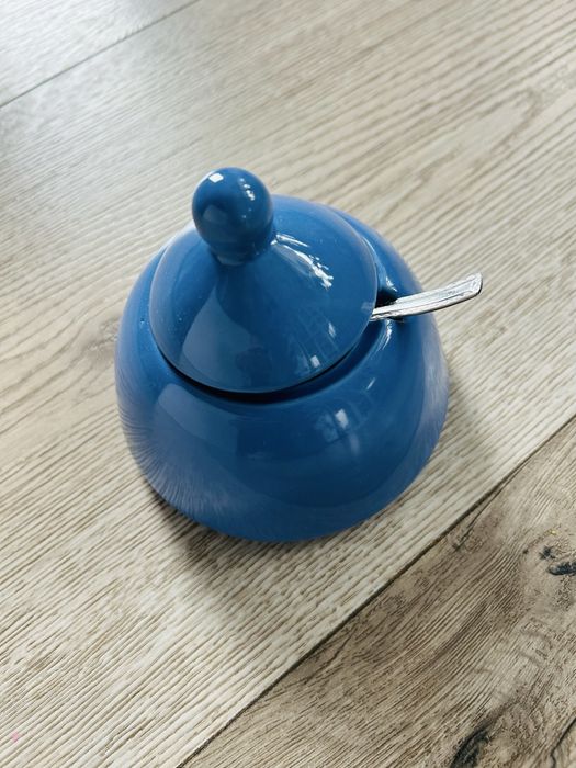 Ceramiczna cukierniczka z łyżeczką