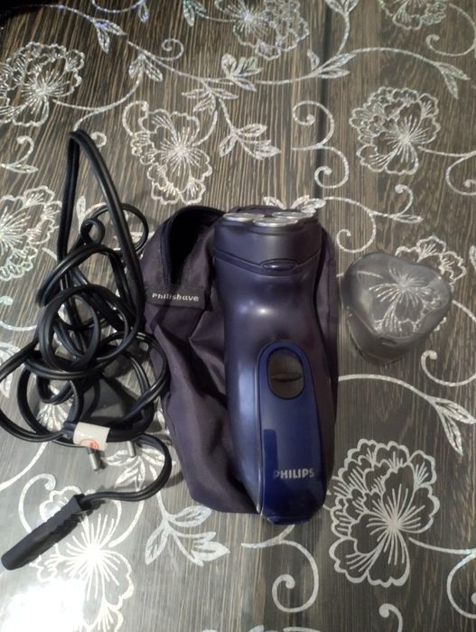 Продам электробритву Филлипс