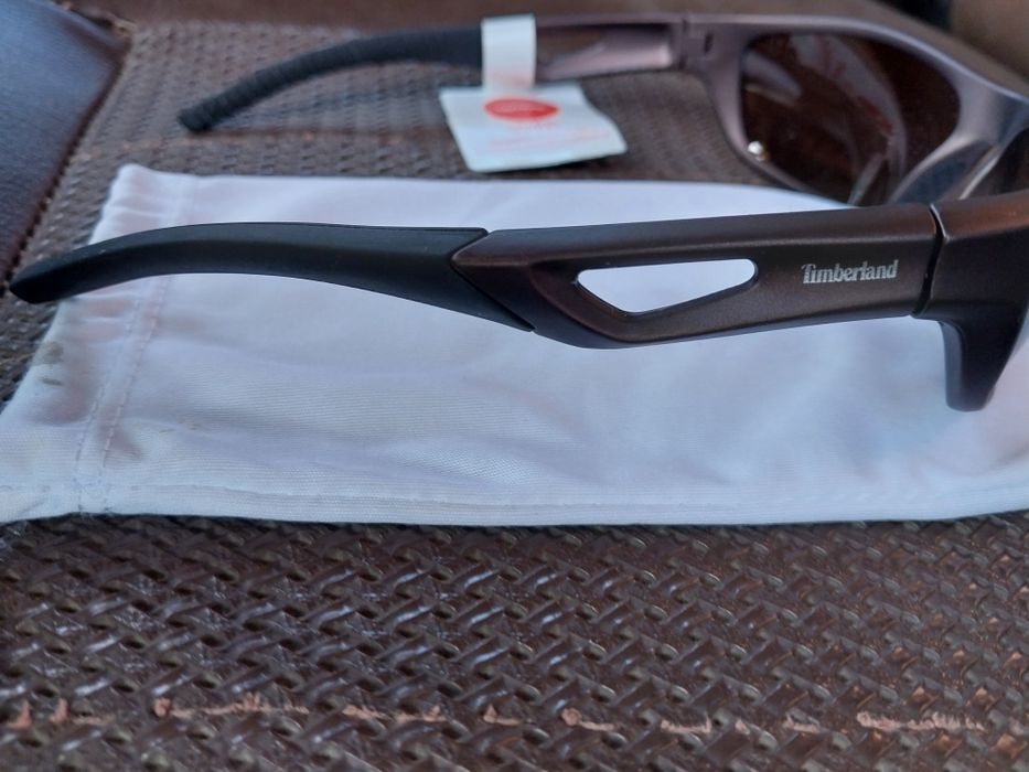 Очки солнцезащитные "Timberland ",новые,привезли из Германии.