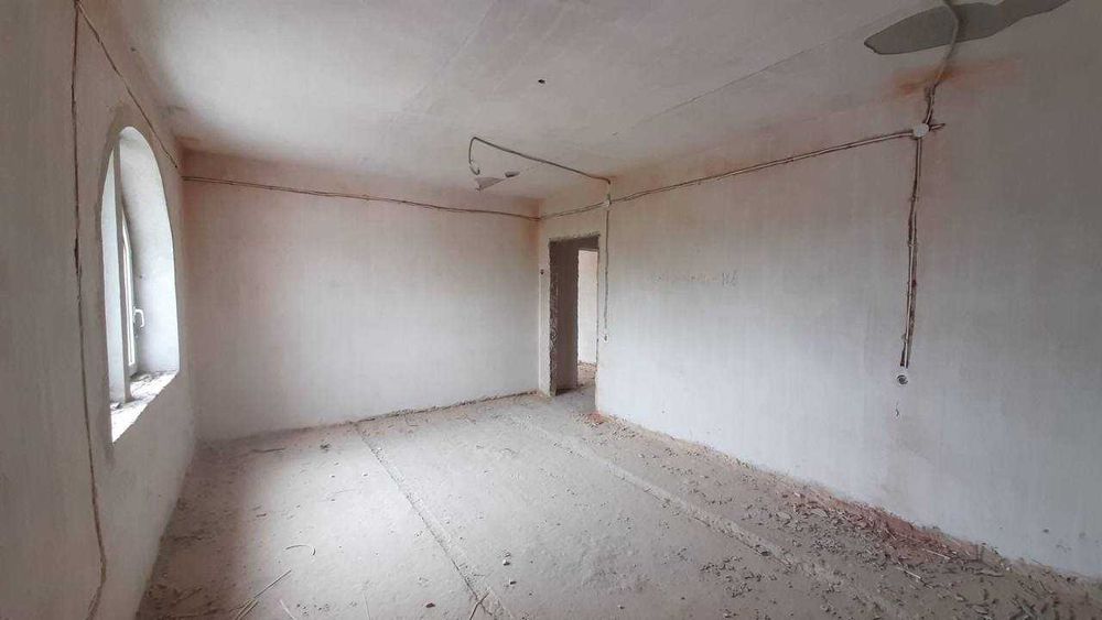 Простора трійка за доступною ціною в будинку клубного типу!!!