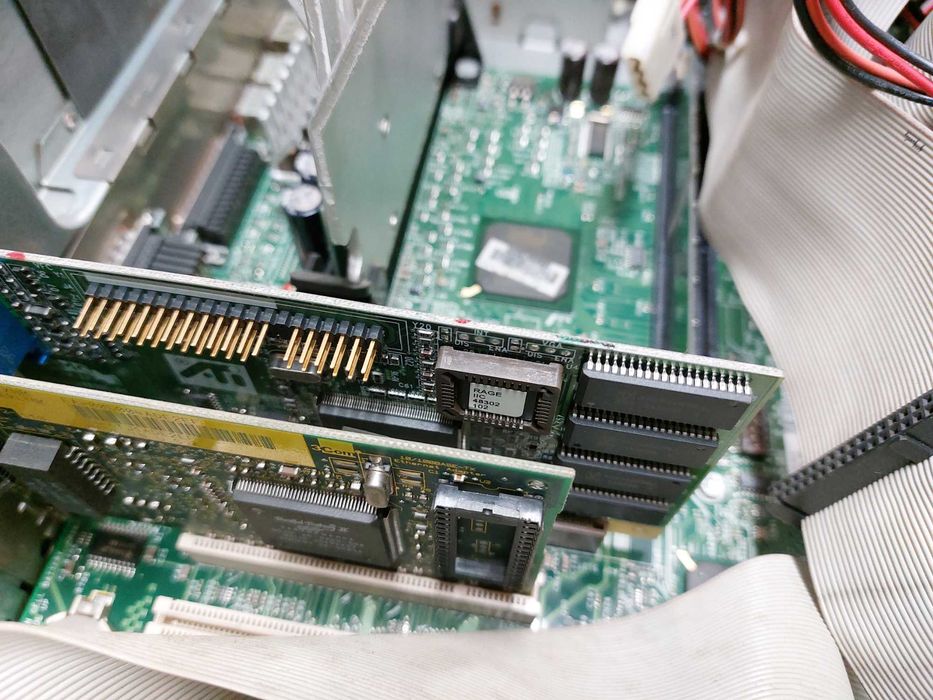 Stary komputer zabytek COMPAQ Deskpro 266 MHz