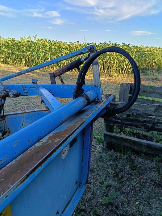 Жатка зернова (New Holland Bizon)