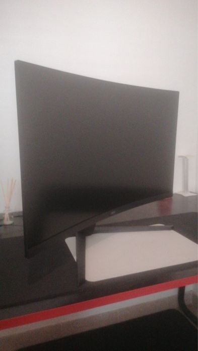 Ecrã curvo aoc gamming
