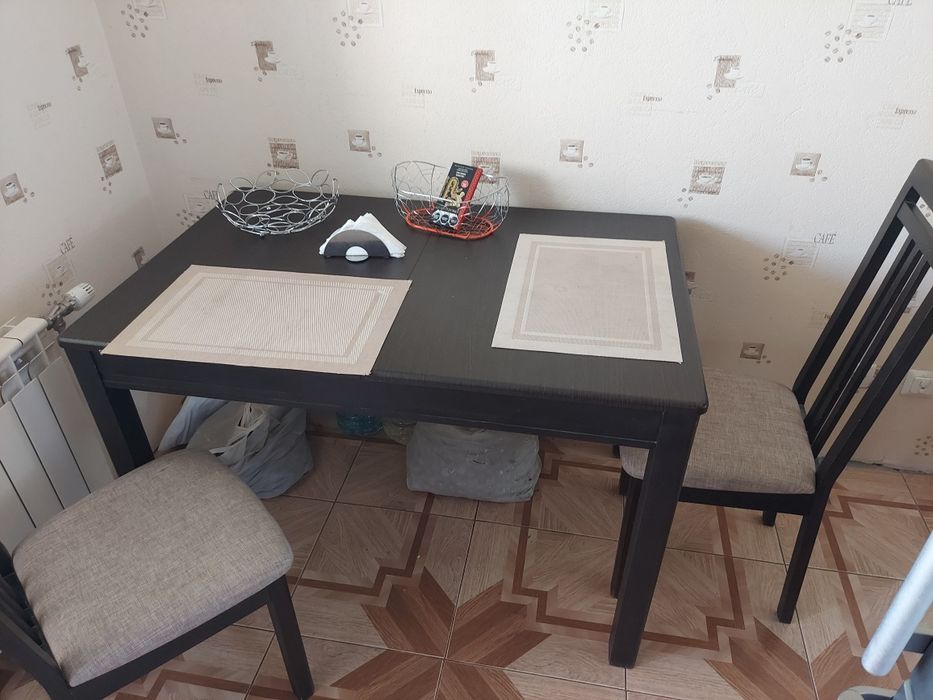 Продам стол, столик