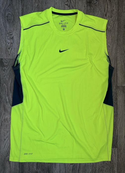 Майка Nike Pro Dri-FIT Sleeveless Top Originals