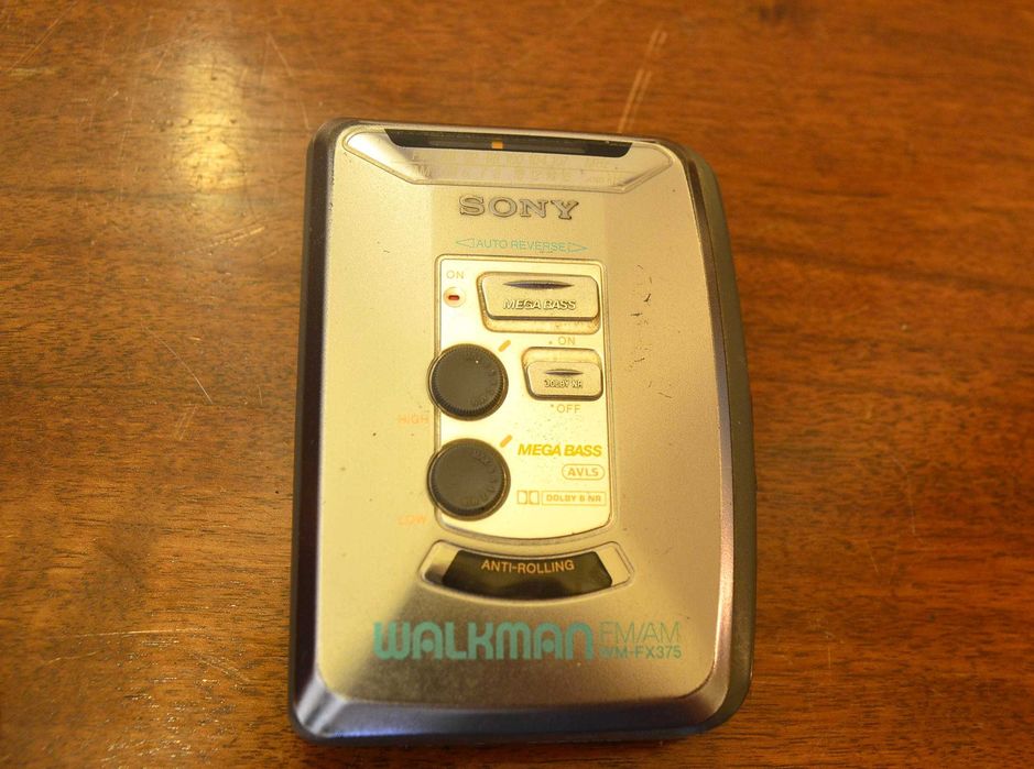 Lote de 6 walkmans e 6 Headphones