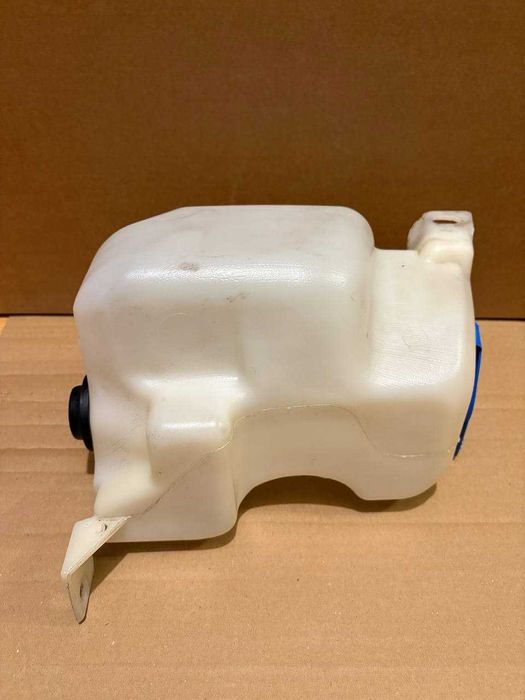 Продам бачки омивача фар 3л і 5л Шкода Октавія тур, реле 4B0 955 531C