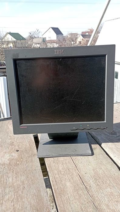 Монітор IBM в робочому стані