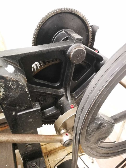 Guilhotina antiga 72cm