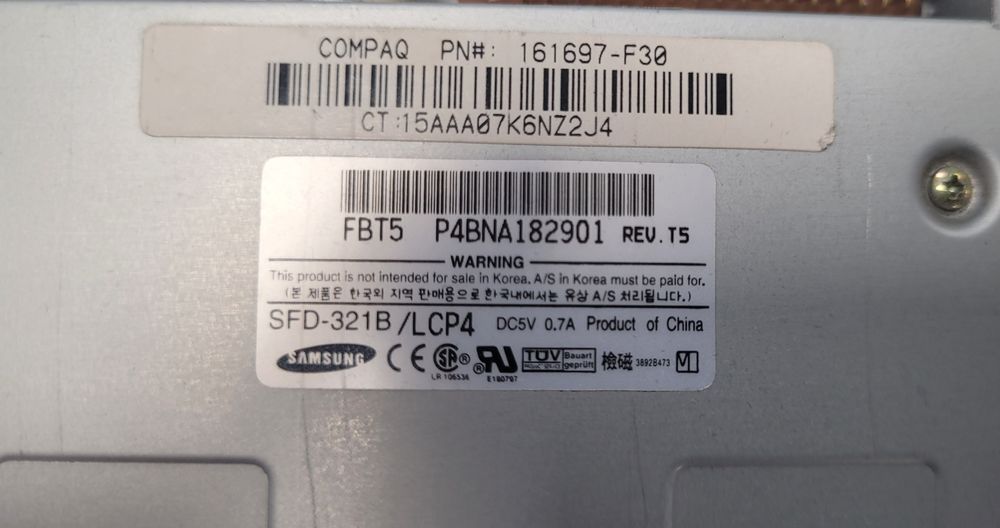 LG napęd nagrywarka DVD-RW + nagrywarka CD-RW + 2x napęd 1,44" + ka