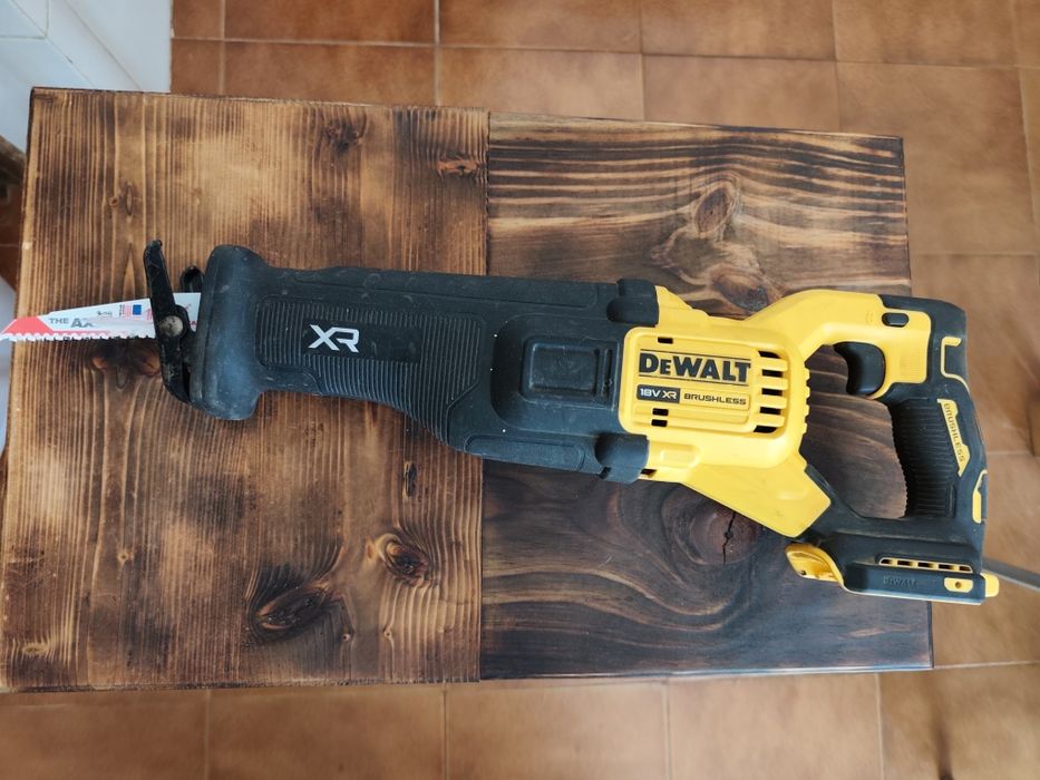 Serra de sabre DeWalt