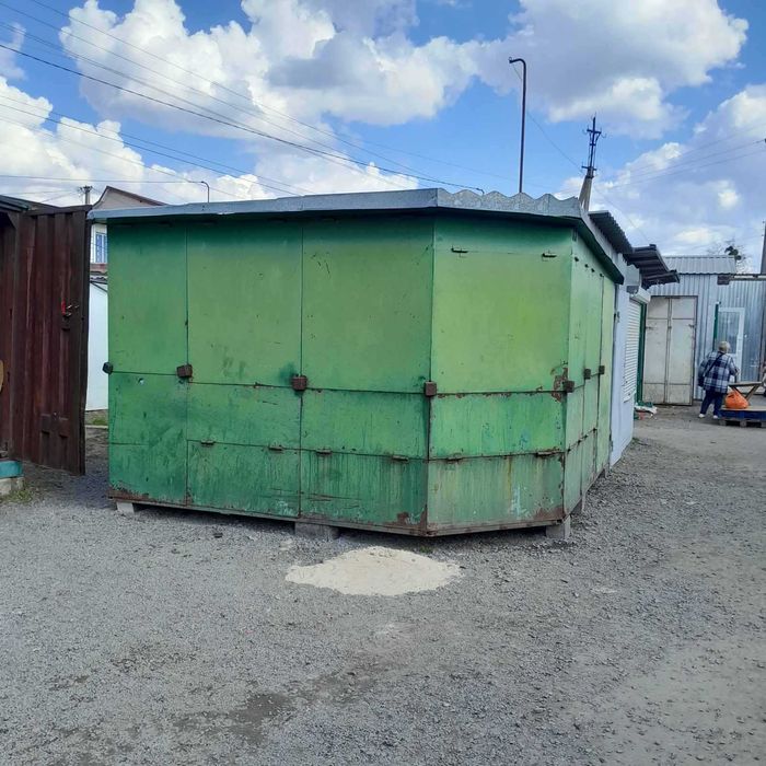 Продам металевий кіоск  3,6 × 4,0 = 15м.2 в м. Славута.