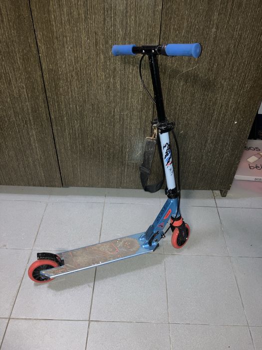 Trotinete com Travão no Guiador e Suspensão Criança MID 5 GrafismoAzul