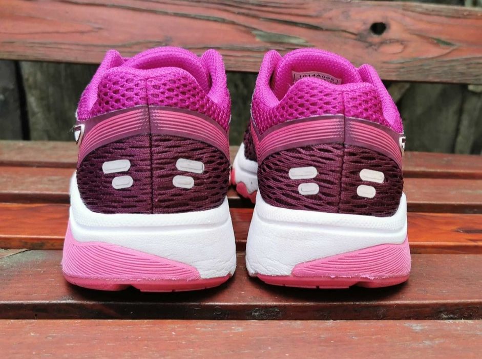 кросівки Asics GT-1000