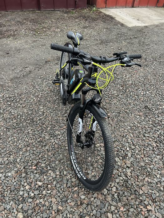 Здається електровелосипед для роботи курʼєром