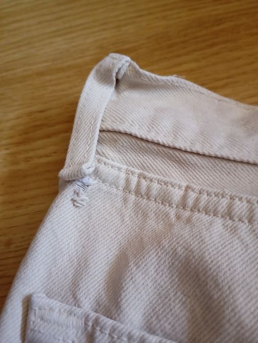 Продам штани Levi's 901