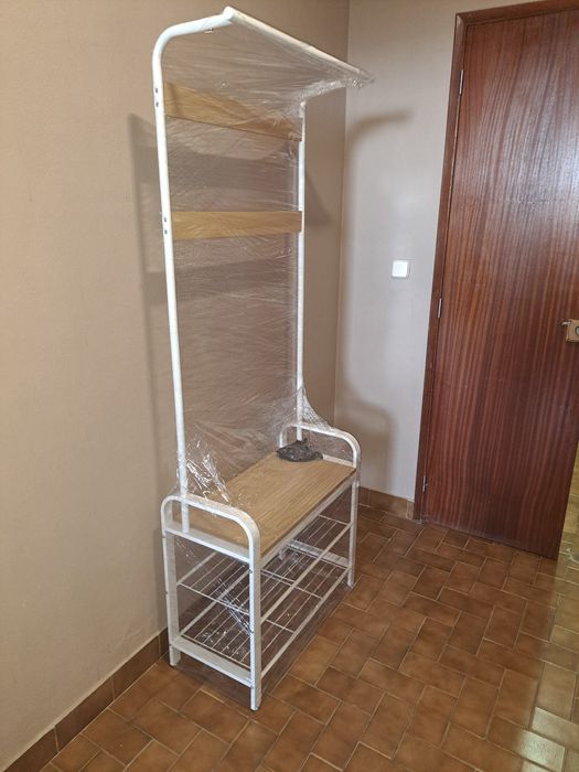 Cabideiro para entrada com sapateira