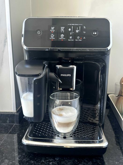 Máquina de Café Automática Philips LatteGo (EP2231/40) - Excelente Estado