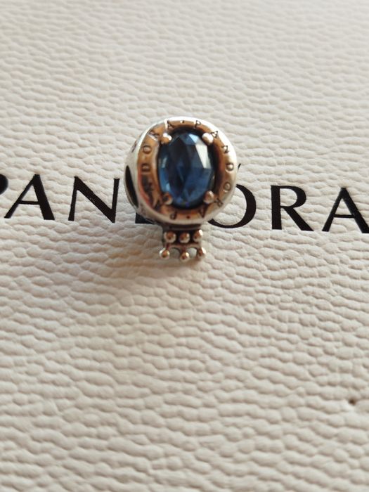 Charms pandora okazały srebro 925