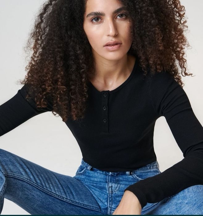 Tshirt damski Sinsay longsleeve czarny M długi rękaw 38 24 hm