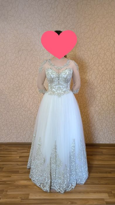 Весільна сукня, фата (нове)