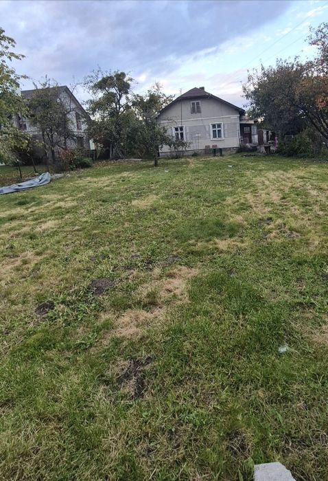 Продаж земельна ділянка 12 сот та будинок Винники вул. І. Франка .