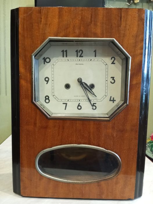 Вінтажний Годинник Янтарь СРСР, настінний,. Стан відмінний.вживане.