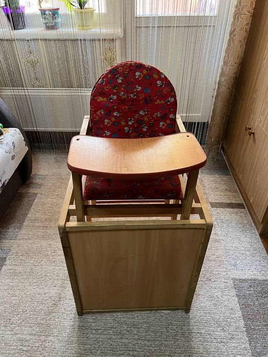 Стул для годування