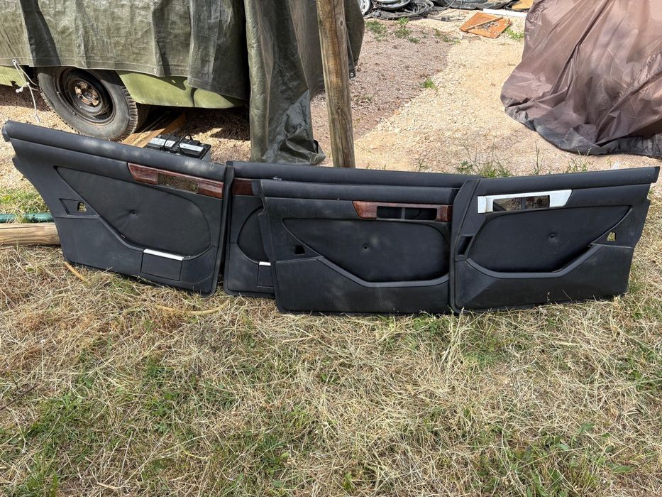 Forras das portas de Mercedes 500 SEL