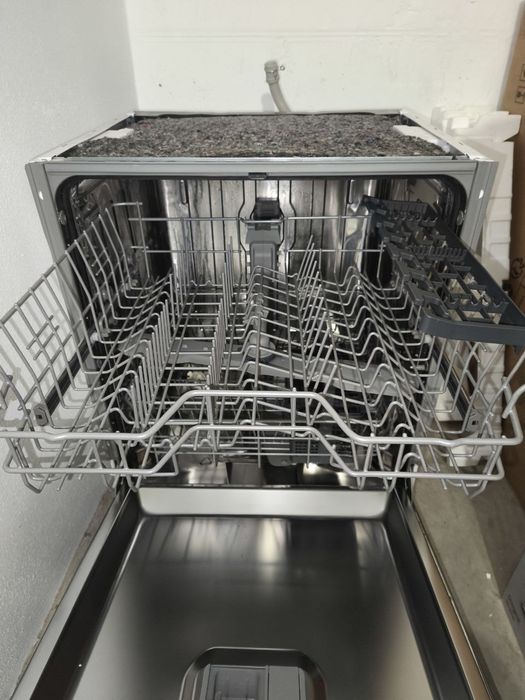 Máquina de lavar loiça encastrável BEKO DIN36421