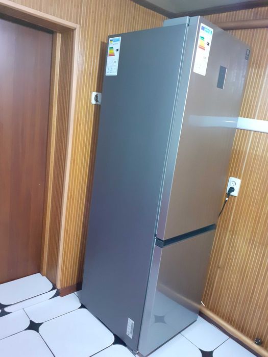 Большой холодильник SAMSUNG No Frost . (Доставка)