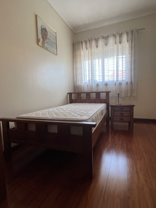 Quarto completo, Cama+colchao+cabeceira+armario