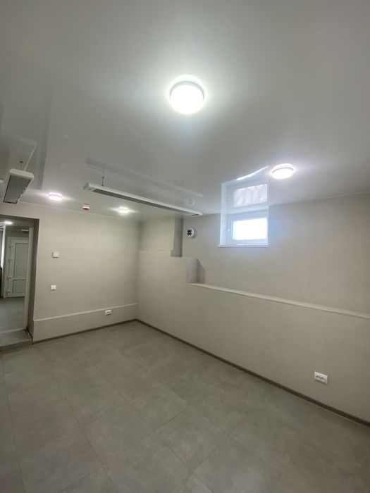 Оренда комерційного приміщення на Урожаї