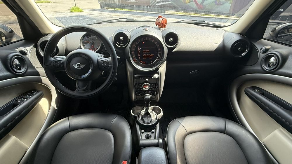 MINI Countryman 2016 VIN WMWZB3C56GWR48448 фото оголошення 4 з 8