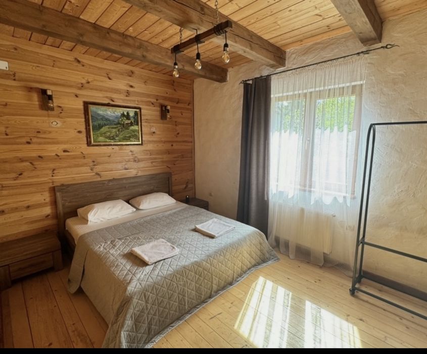 Оренда  будинку для відпочинку подобово на 10-14 осіб, Славське