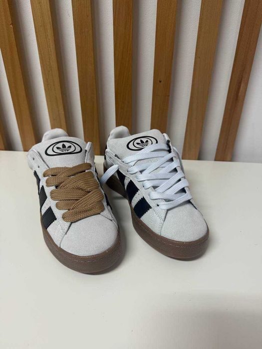 Sapatilhas disponíveis do 35 ao 41