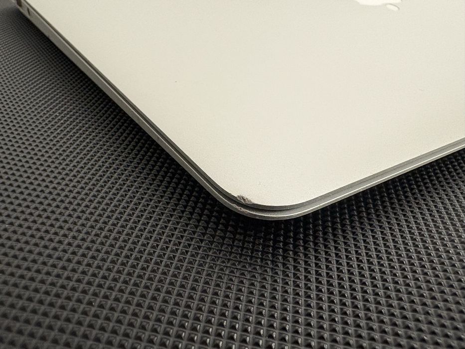 Macbook Air 13 8GB Ram 512GB SSD Nowa Bateria
