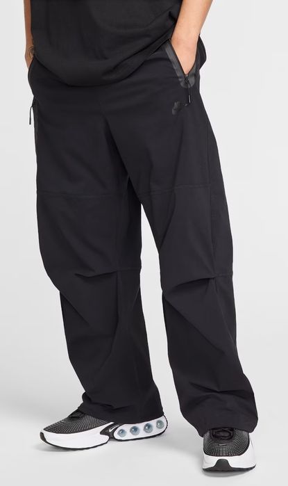 Штани NIKE Sportswear Tech Woven нові original