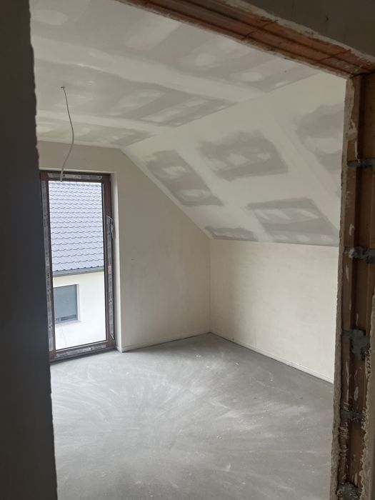 Adaptacja poddasza, sufit podwieszany, regipsy