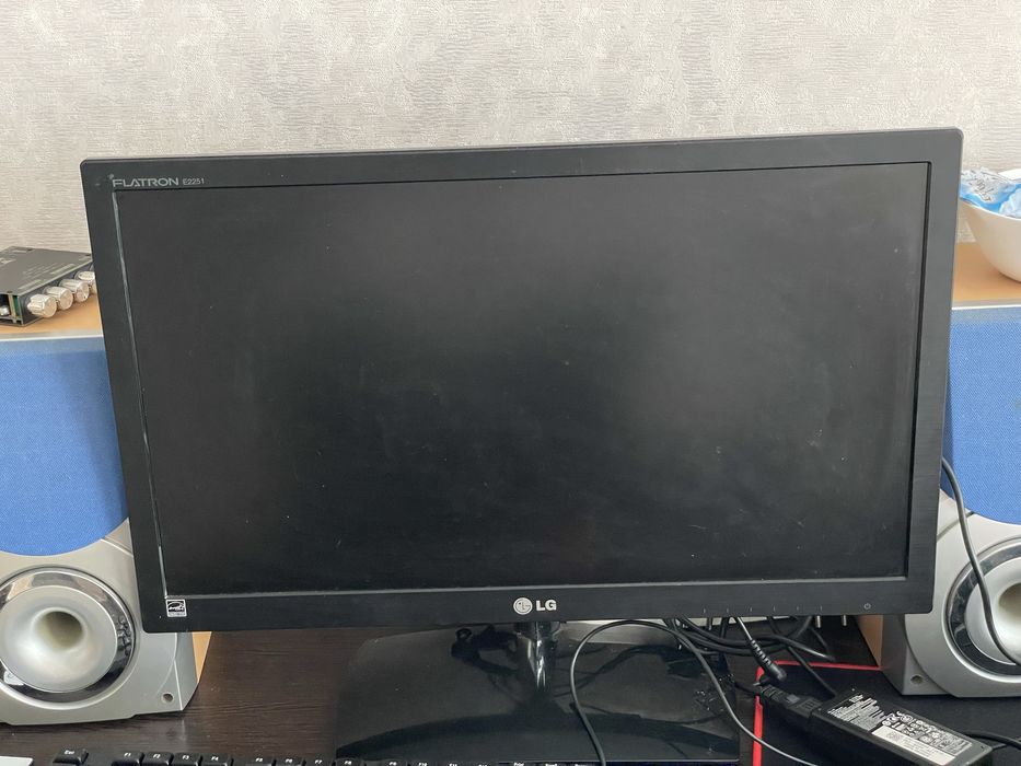 ПК Монітор LG 22", Відеокарта GTX 550 TI 1GB