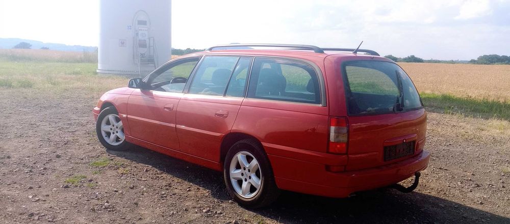 OPEL OMEGA zadbane auto w chodliwym kolorze