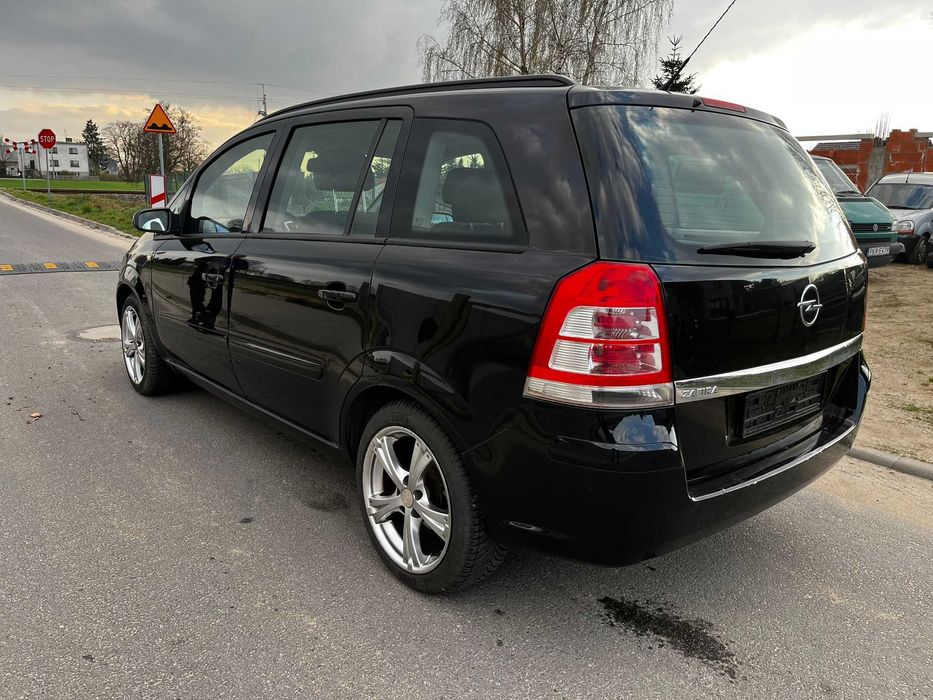 Opel zafira 1.8 klima zadbana